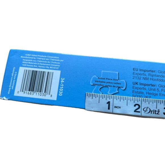 Springbok 1000pc Jigsaw Puzzle Delivering Gifts Snowman Christmas - Picture 5 of 8